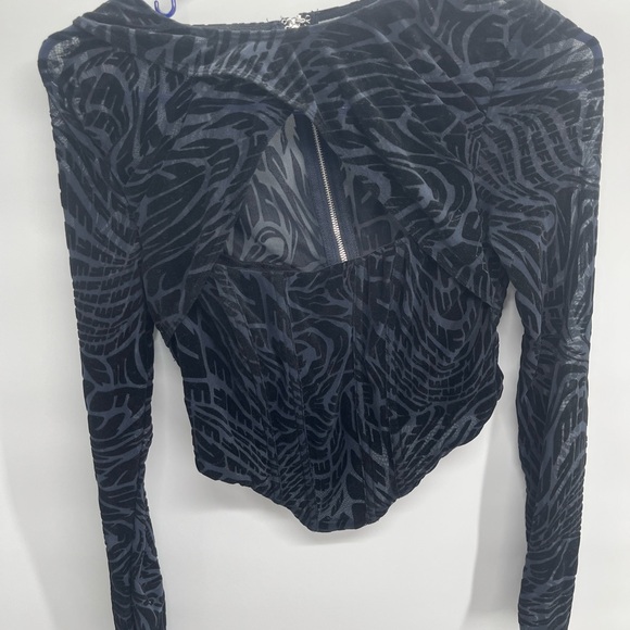 Tops - Stylish Black Patterned‎ Women's Top